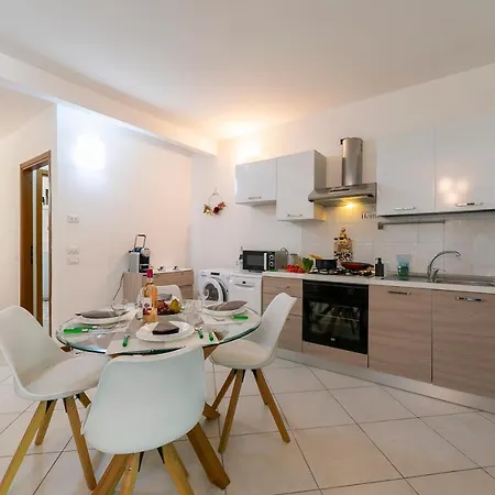 Appartement Suite Perla Salo Terrace 100M From Lake - Happy Rentals Salò